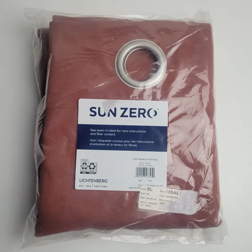 Sun Zero Riley Kids Bedroom Blackout Grommet ONE Curtain Panel 'Red' 40x63 #BT1